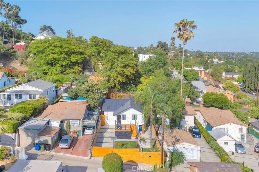 Los Angeles, CA 90042,351 Vista PL