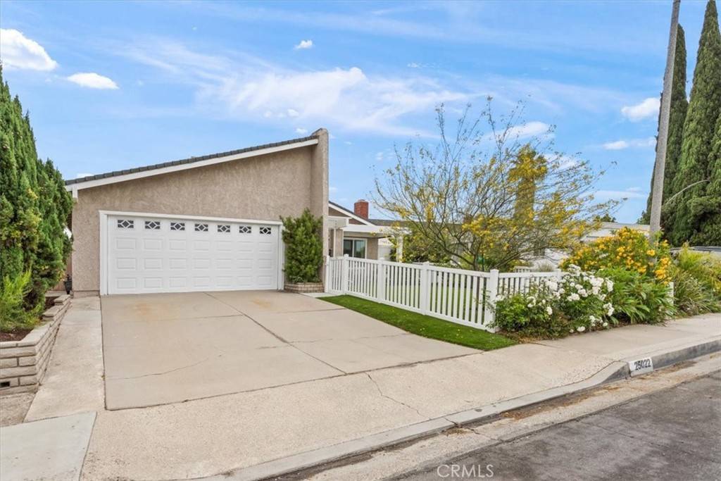 Laguna Hills, CA 92653,25022 La Suen RD