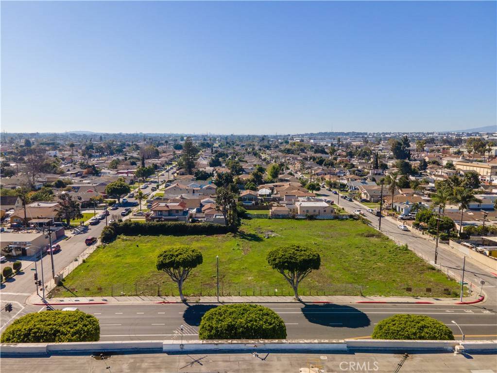 Compton, CA 90221,900 E Compton Blvd