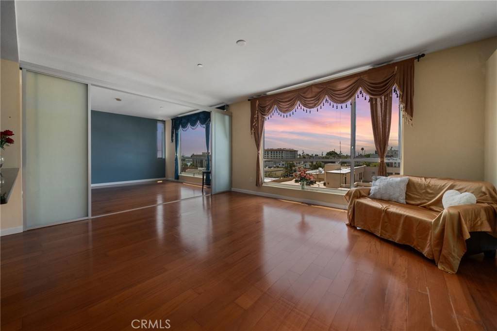San Pedro, CA 90731,285 W. 6th Street, Unit #527