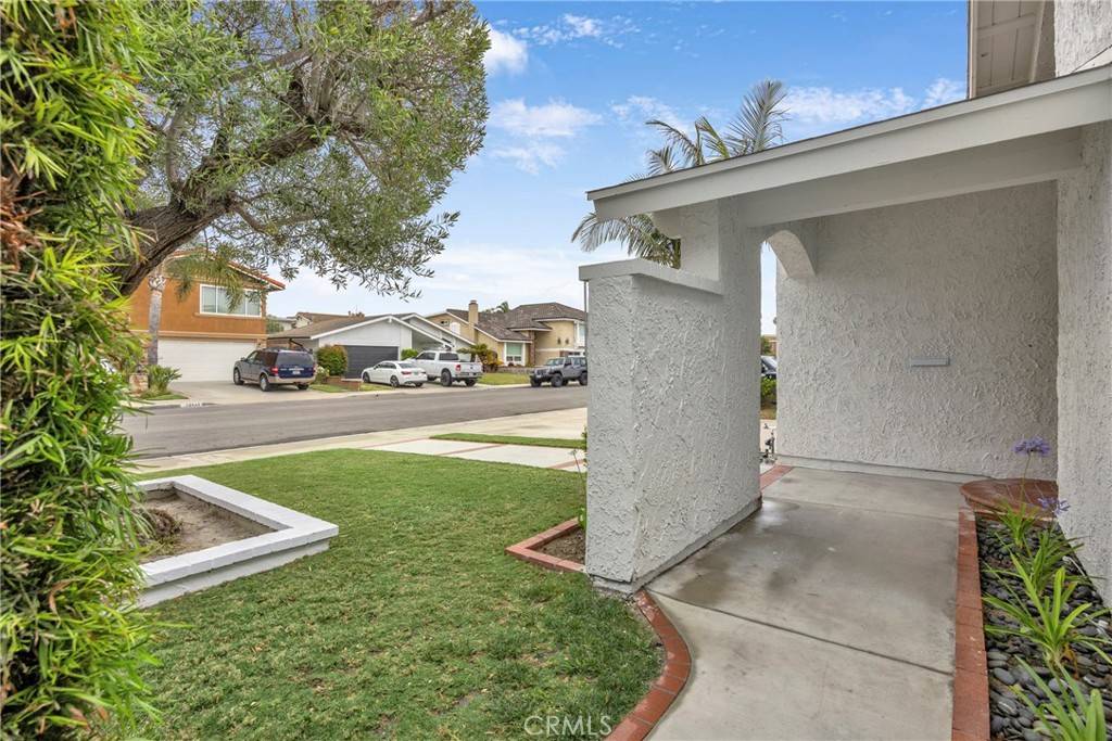 Huntington Beach, CA 92646,20441 Whitetree CIR