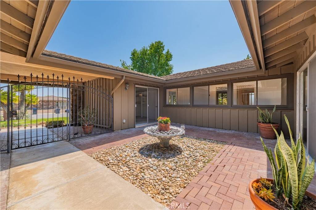 Villa Park, CA 92861,18311 Francisco DR