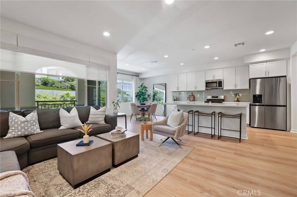 Lake Forest, CA 92610,305 Blackrock