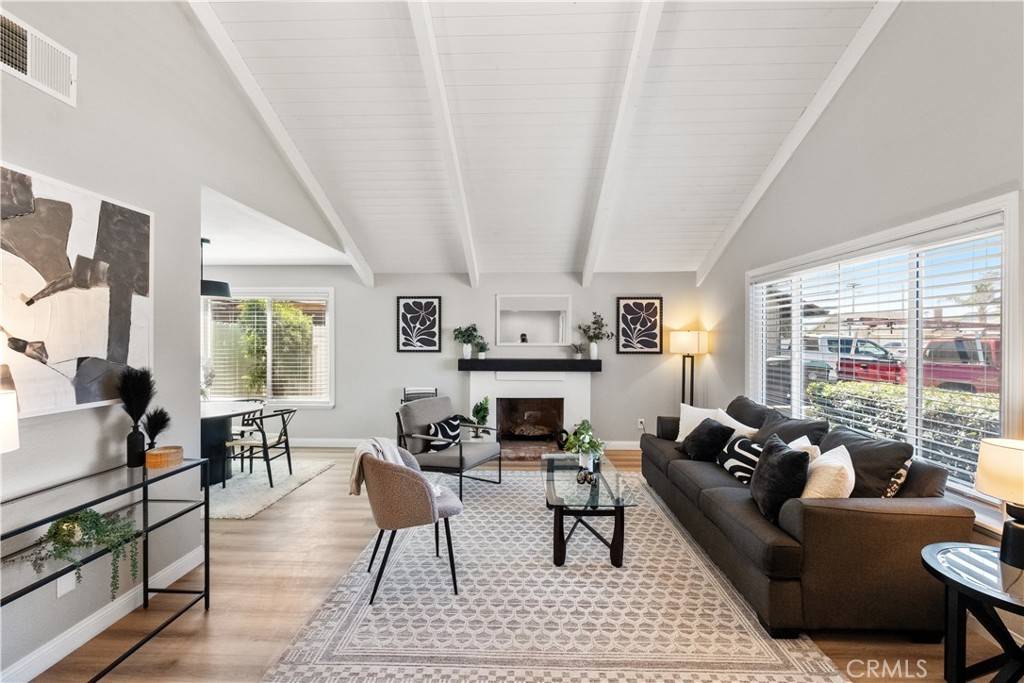 Hemet, CA 92545,2433 Carlsbad CIR