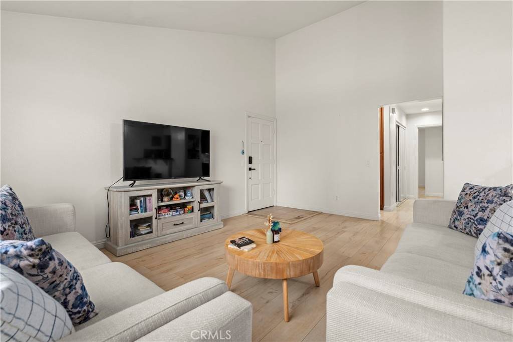 San Diego, CA 92115,7003 Saranac ST #203
