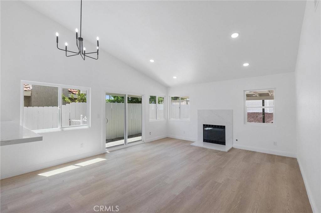 Murrieta, CA 92562,24461 New Haven DR