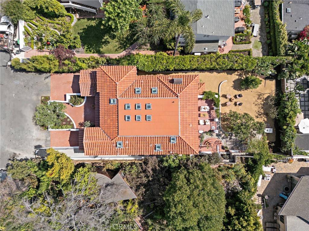 Laguna Beach, CA 92651,750 Manzanita DR