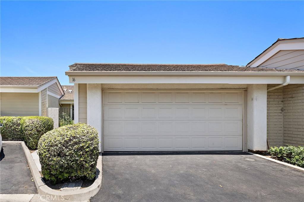 Irvine, CA 92604,16 Driftwood #24