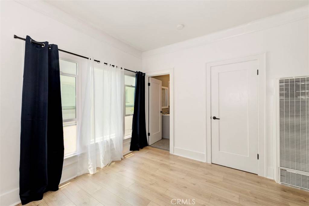 Long Beach, CA 90802,932 E 2nd ST #27