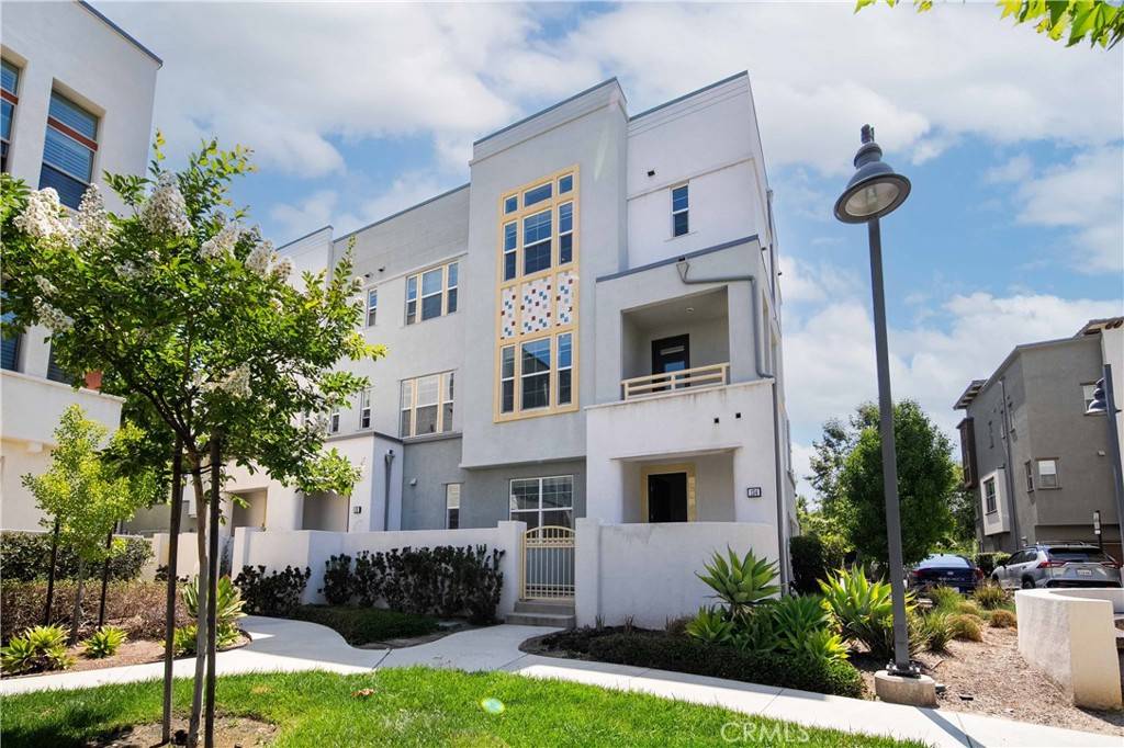 Irvine, CA 92618,134 Acamar