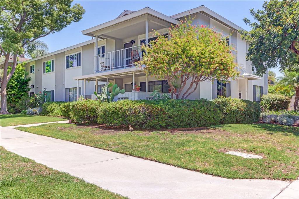 Laguna Woods, CA 92637,925 Ave Majorca #P