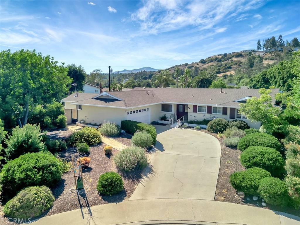 Claremont, CA 91711,835 Marymount LN