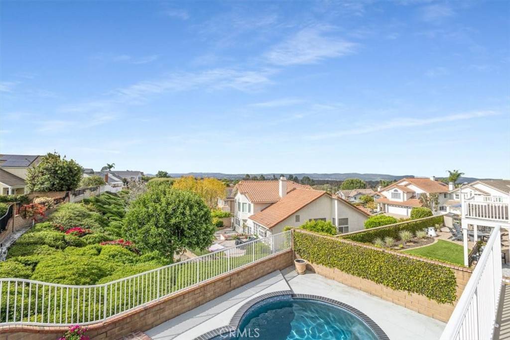 Lake Forest, CA 92630,25912 Densmore DR