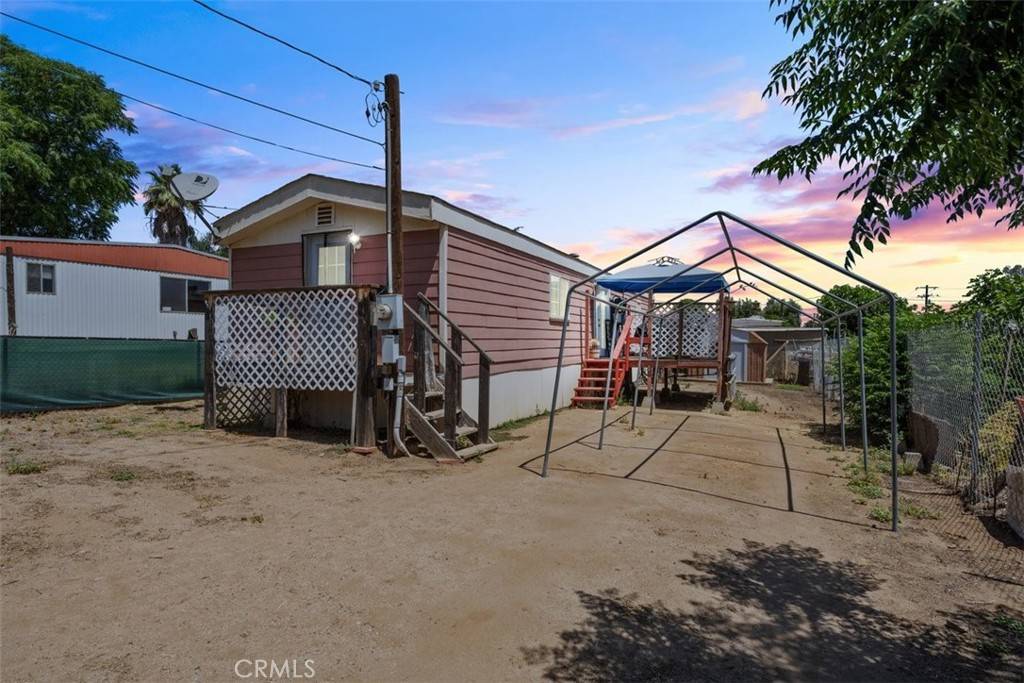 Perris, CA 92570,21594 Club DR