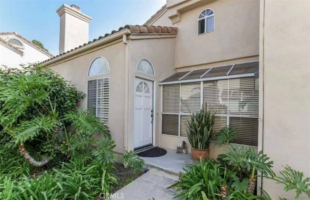 Irvine, CA 92614,43 Almador