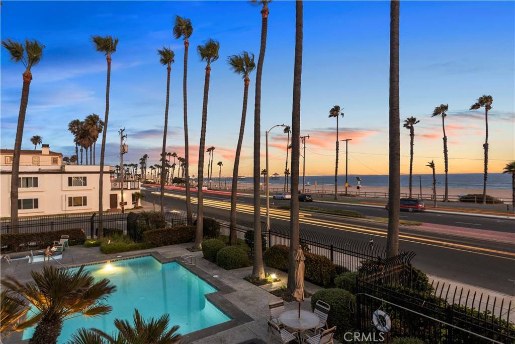 Huntington Beach, CA 92648,1200 Pacific Coast #214