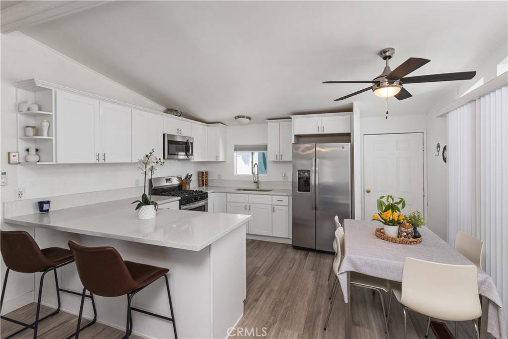 Costa Mesa, CA 92627,327 W Wilson ST #49