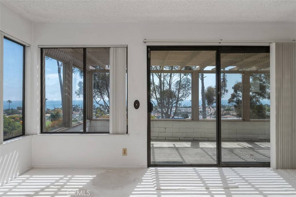 San Clemente, CA 92672,19 Vista Encanta