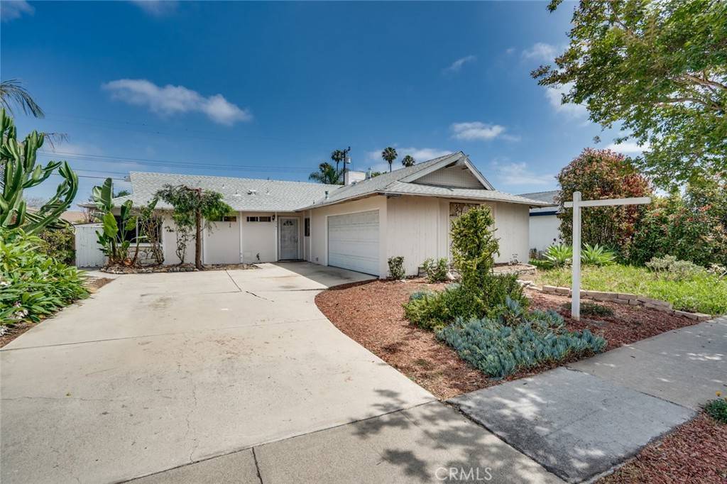 Huntington Beach, CA 92649,5751 Mangrum DR