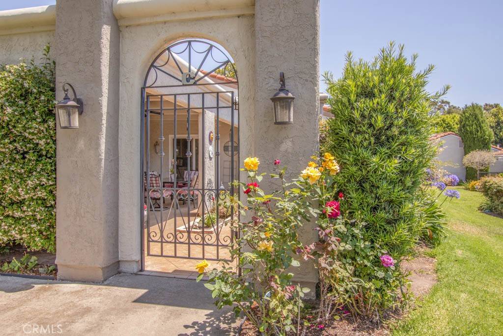 Laguna Woods, CA 92637,5521 Via La Mesa #C