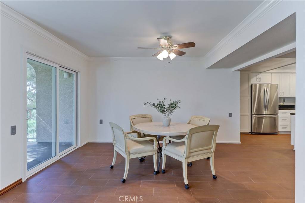 Laguna Woods, CA 92637,5371 Punta Alta #2G