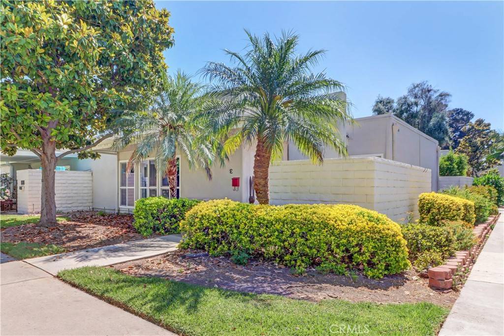 Laguna Woods, CA 92637,2049 Via Mariposa East #E
