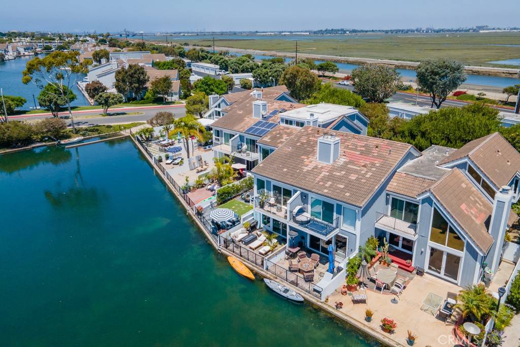 Huntington Beach, CA 92649,3682 Montego DR