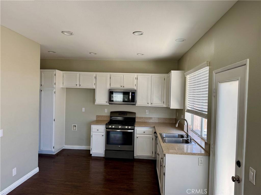 Aliso Viejo, CA 92656,6 Lembogan CT