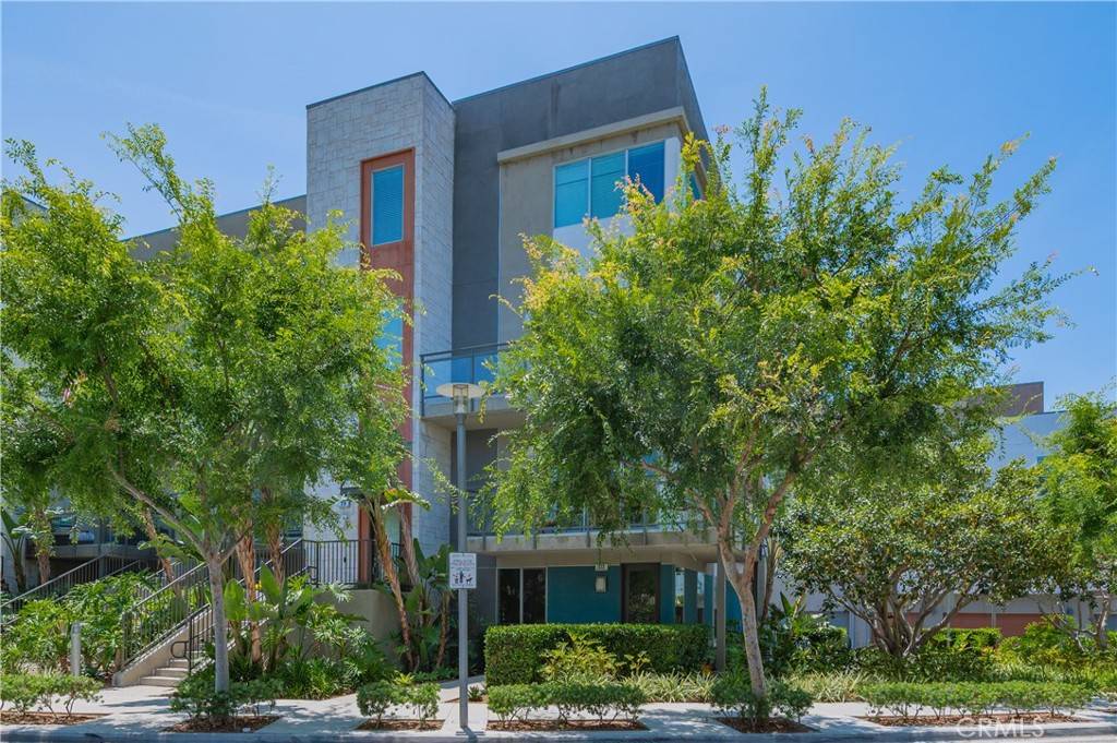 Irvine, CA 92612,312 rockefeller