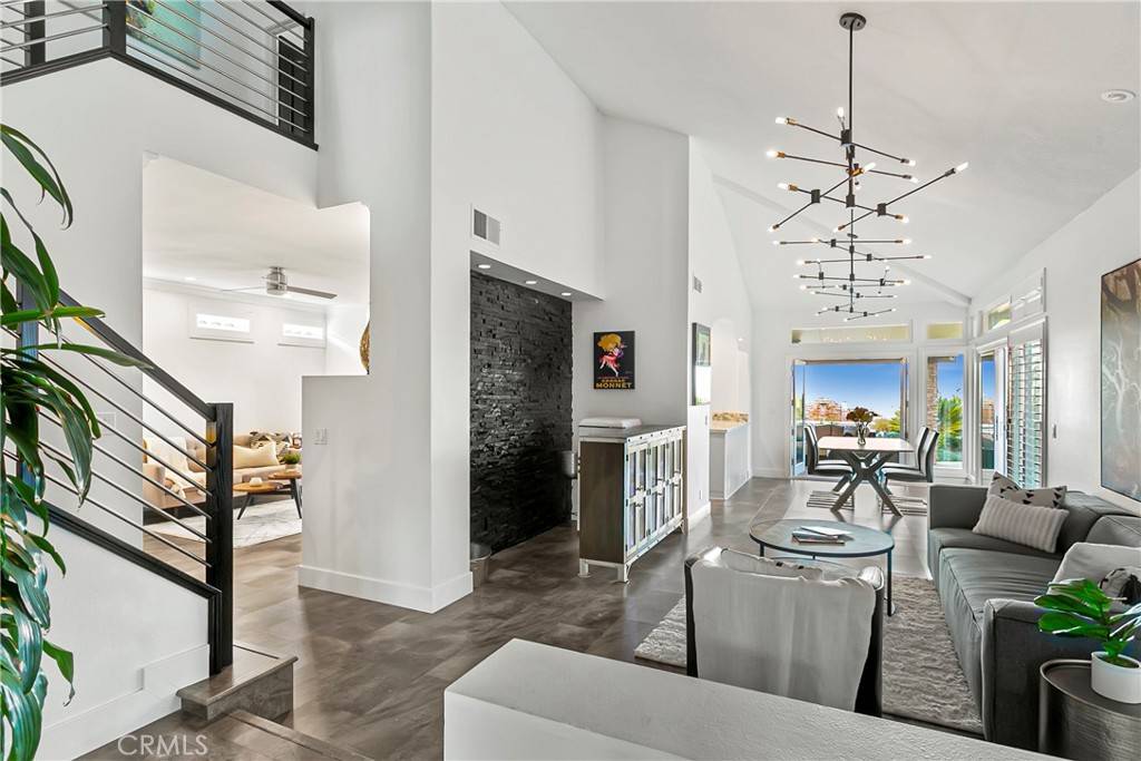 Laguna Niguel, CA 92677,30282 Sonrisa