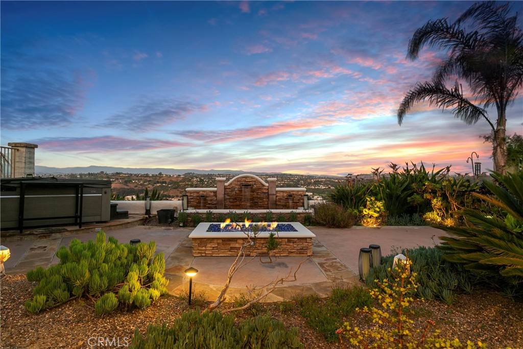 Laguna Niguel, CA 92677,30282 Sonrisa