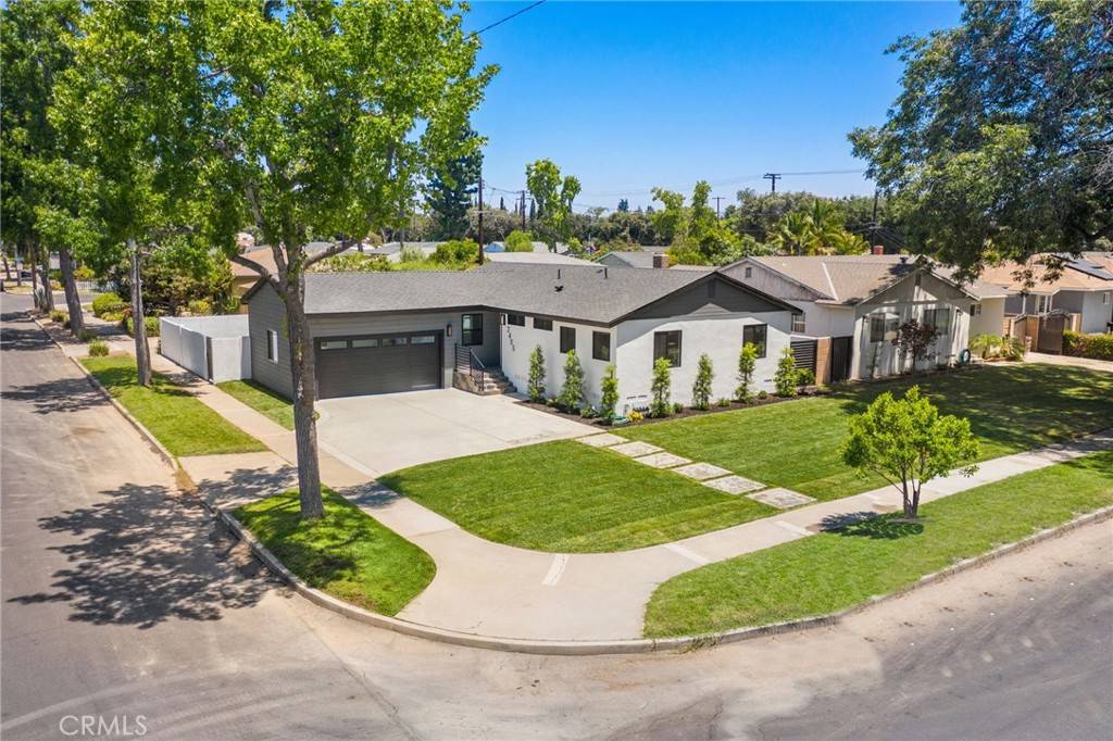 Santa Ana, CA 92706,2405 Larchmont AVE