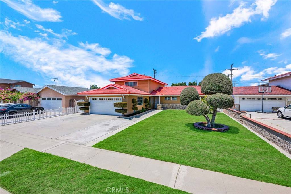 Fountain Valley, CA 92708,10449 Margarita AVE