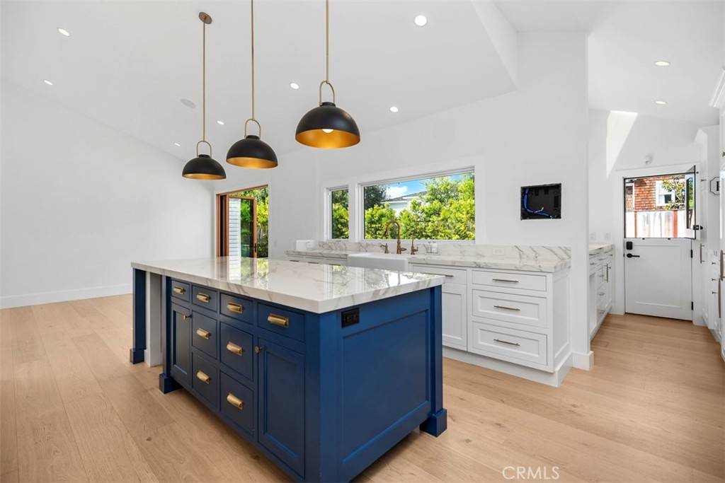 Newport Beach, CA 92660,1954 Port Locksleigh PL