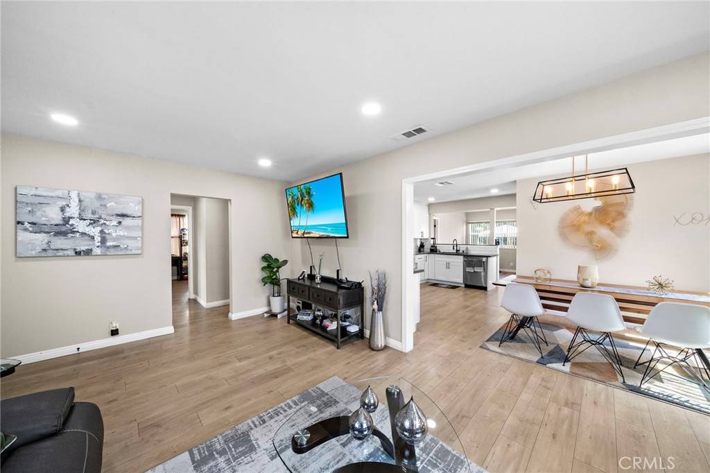 Lakewood, CA 90712,2729 Fairman ST