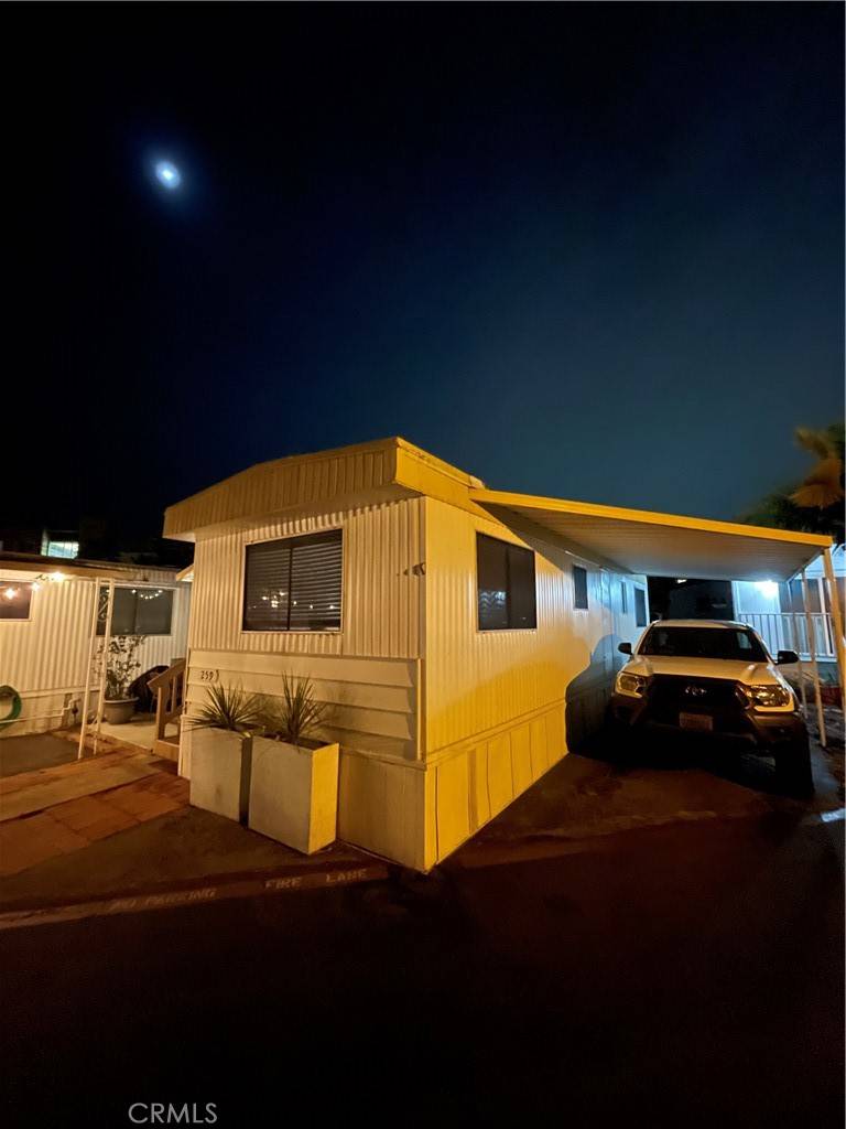 Huntington Beach, CA 92648,80 Huntington Street #259