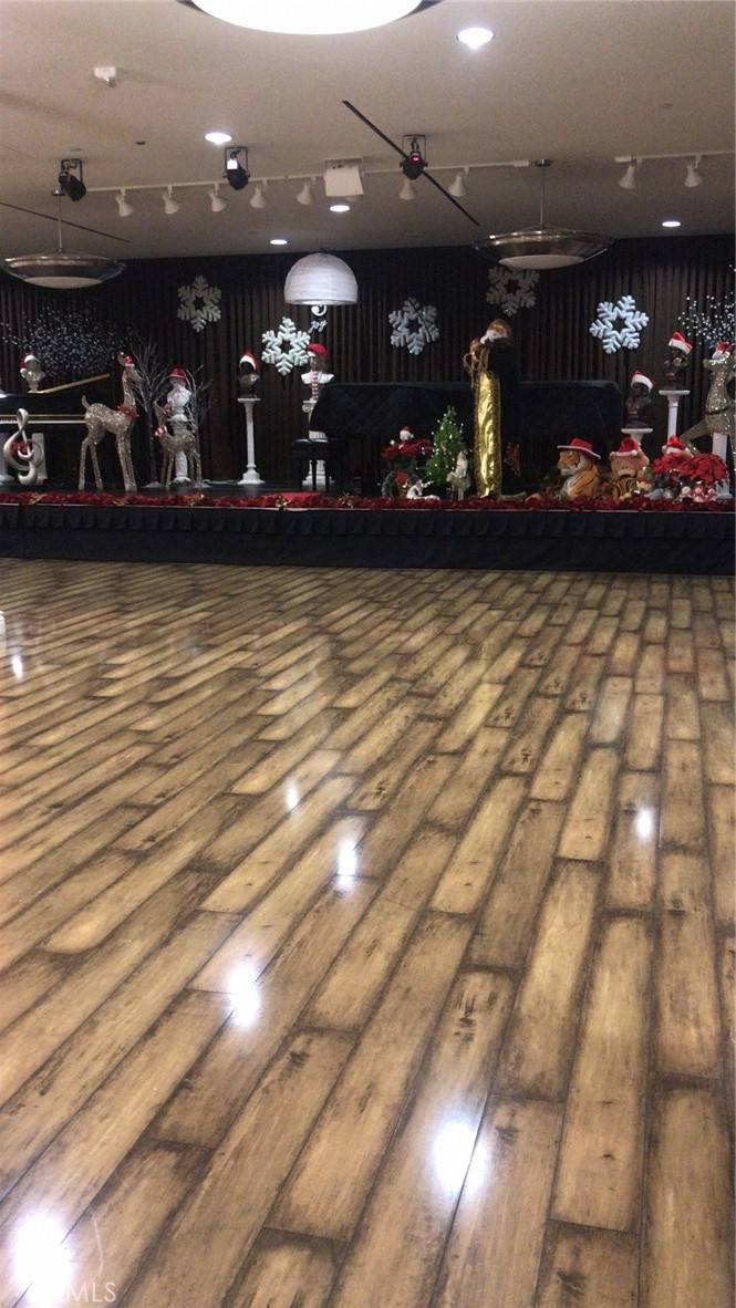 Irvine, CA 92620,950 Roosevelt