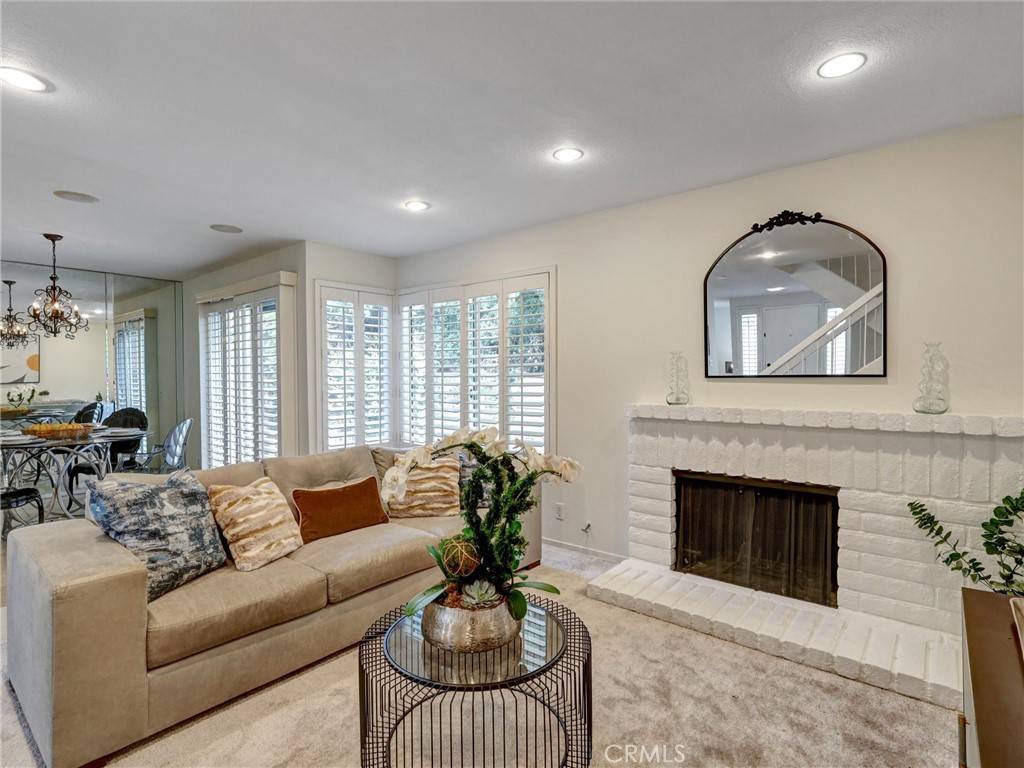 Irvine, CA 92604,43 Glenhurst