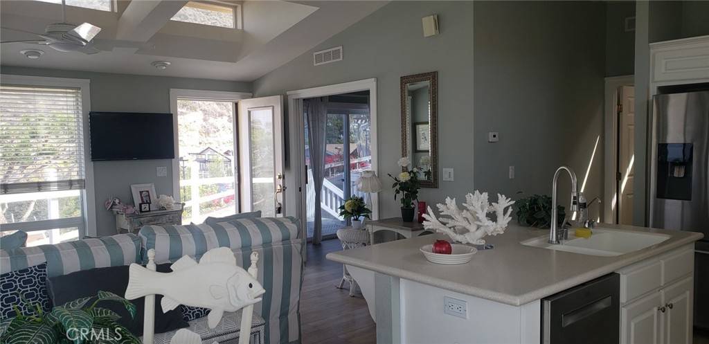 Laguna Beach, CA 92651,30802 Coast #C6