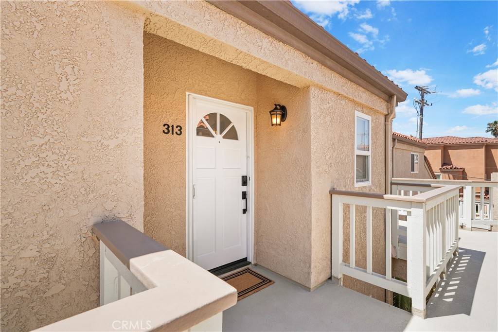 Huntington Beach, CA 92648,2000 Pacific Coast Highway #313