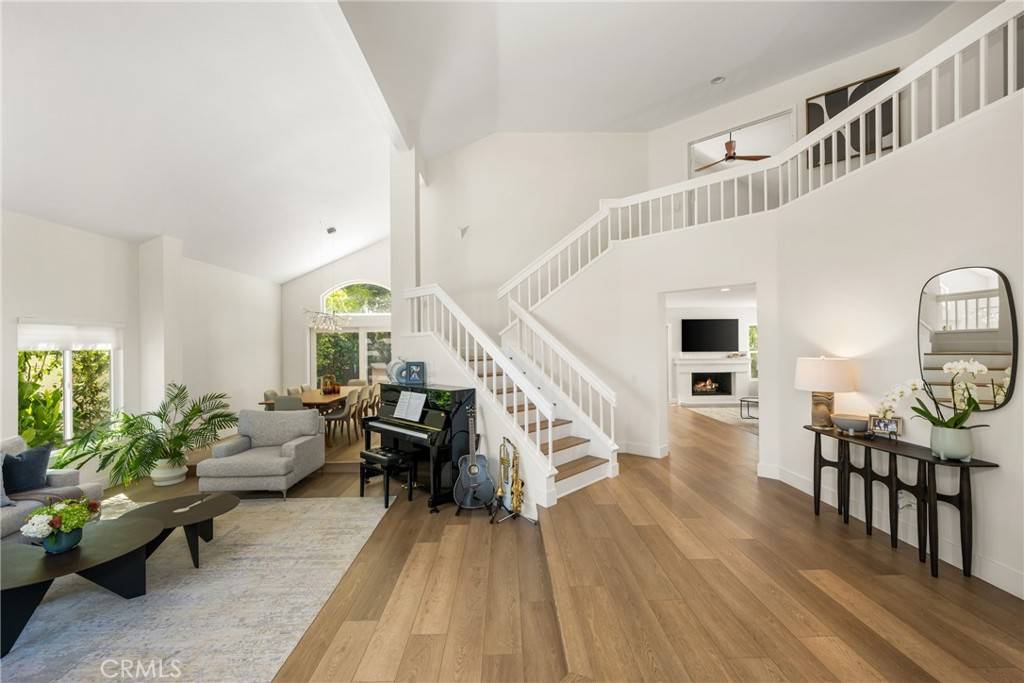 Irvine, CA 92614,5 Bergamo