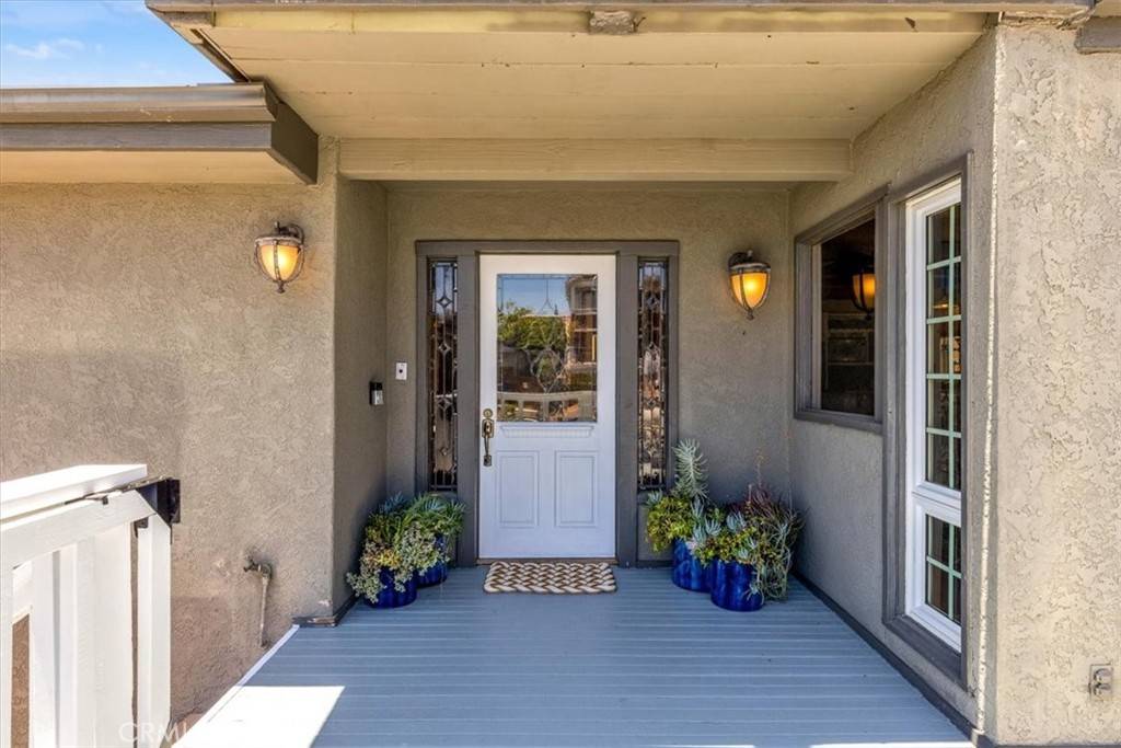 San Clemente, CA 92672,210 W Avenida Gaviota