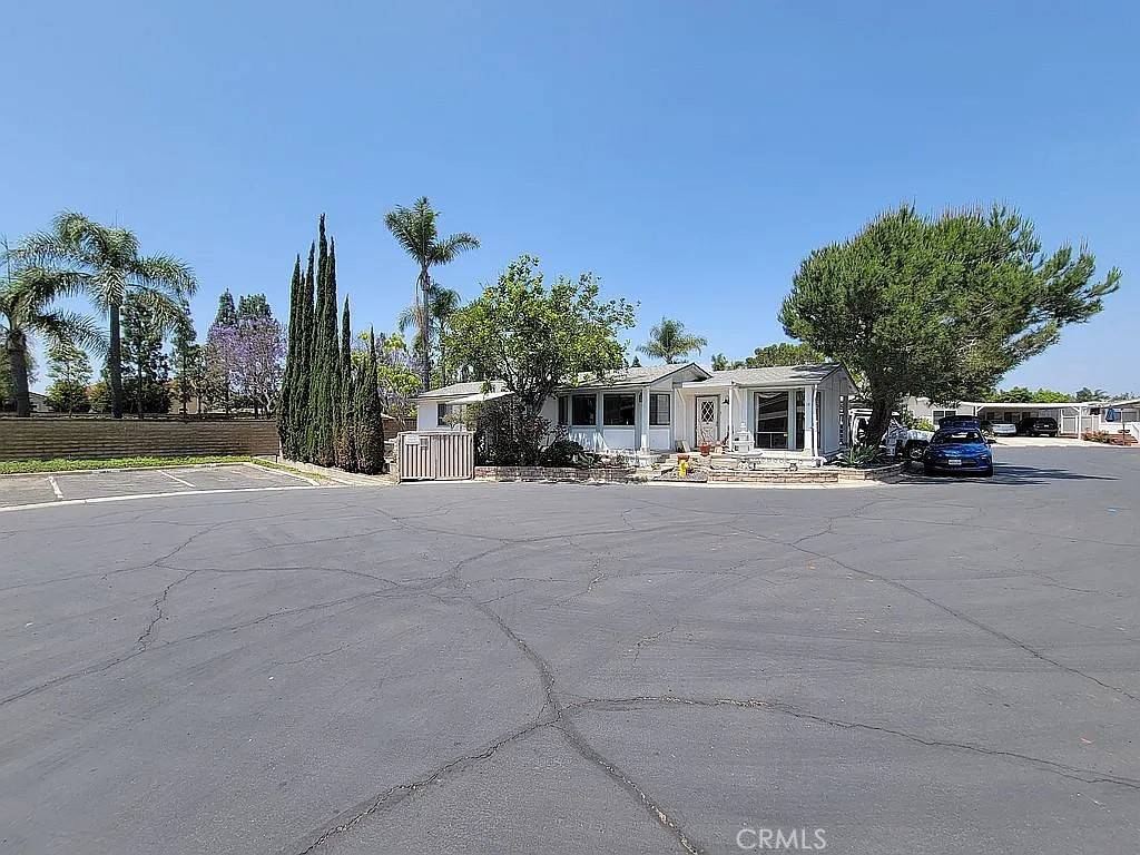 Camarillo, CA 93012,18 Tahquitz CT #217