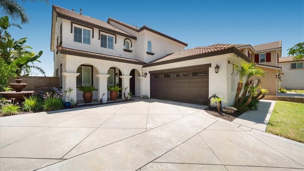 Fontana, CA 92336,5811 Little Shay DR