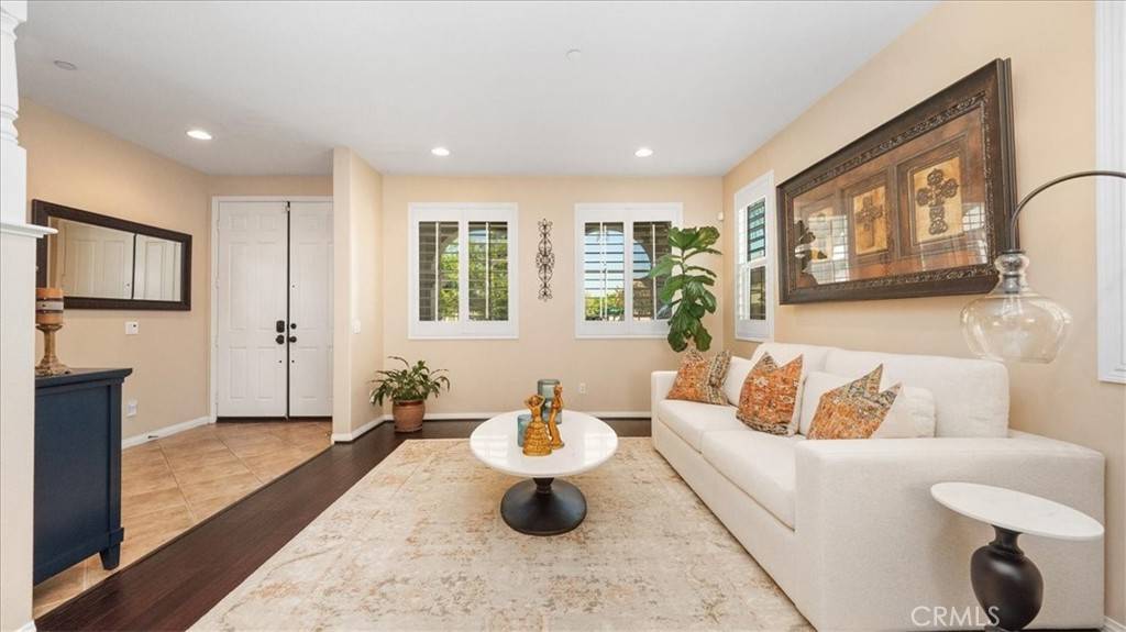 Fontana, CA 92336,5811 Little Shay DR