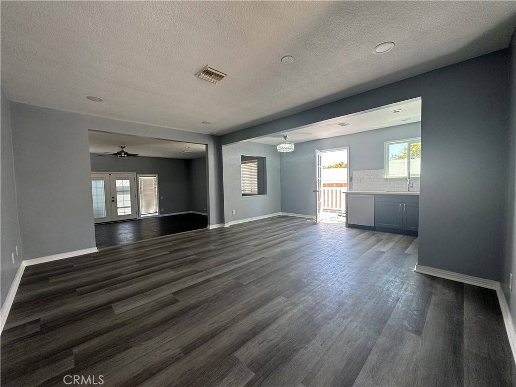 Westminster, CA 92683,14682 Ralph LN