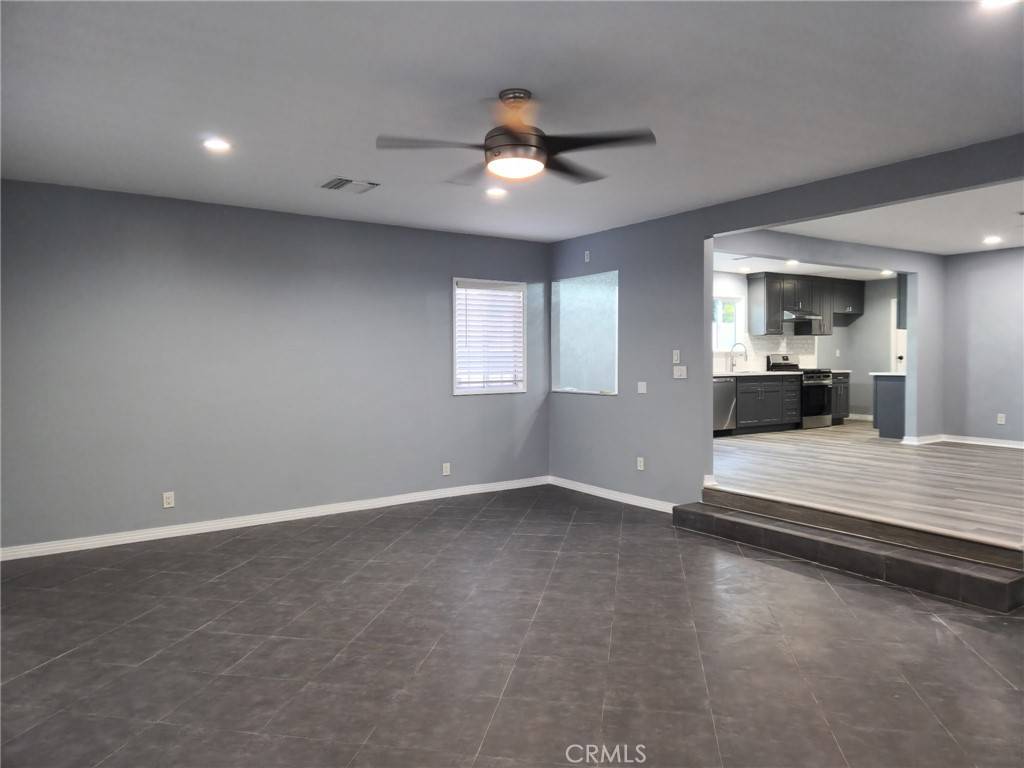Westminster, CA 92683,14682 Ralph LN