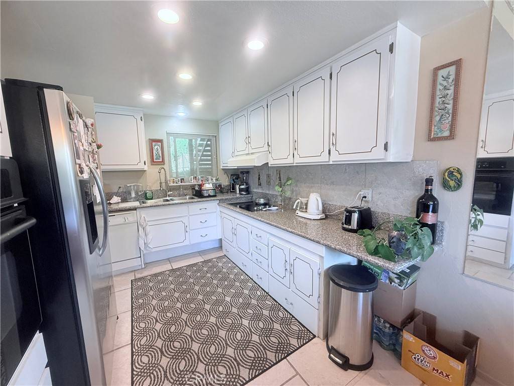 Laguna Woods, CA 92637,856 Ronda Mendoza #B