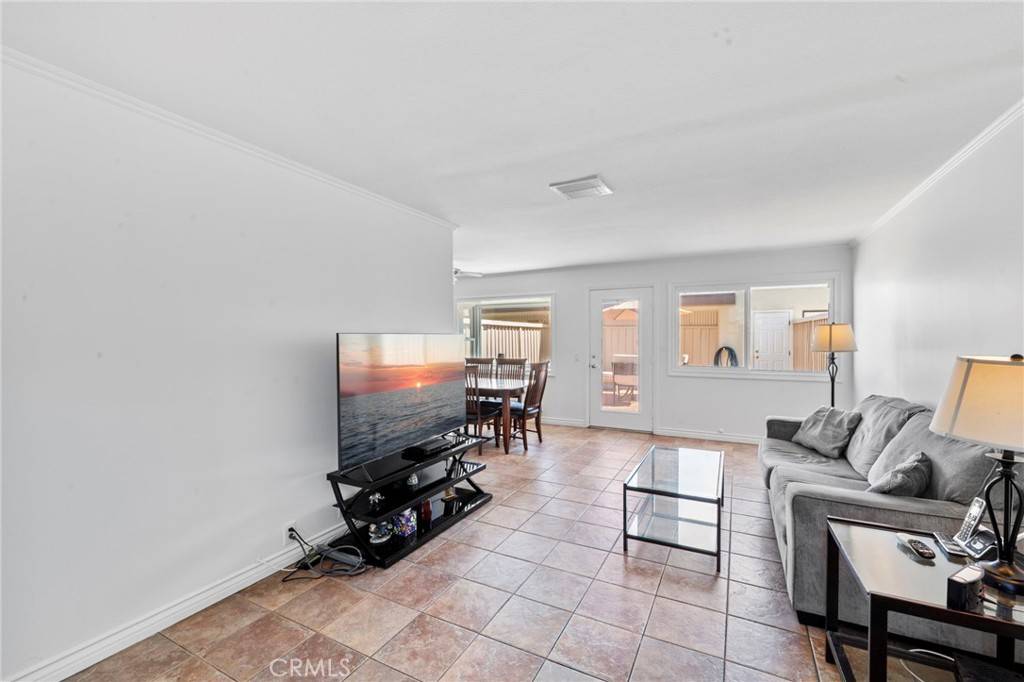 Huntington Beach, CA 92646,9745 Port Royal CIR