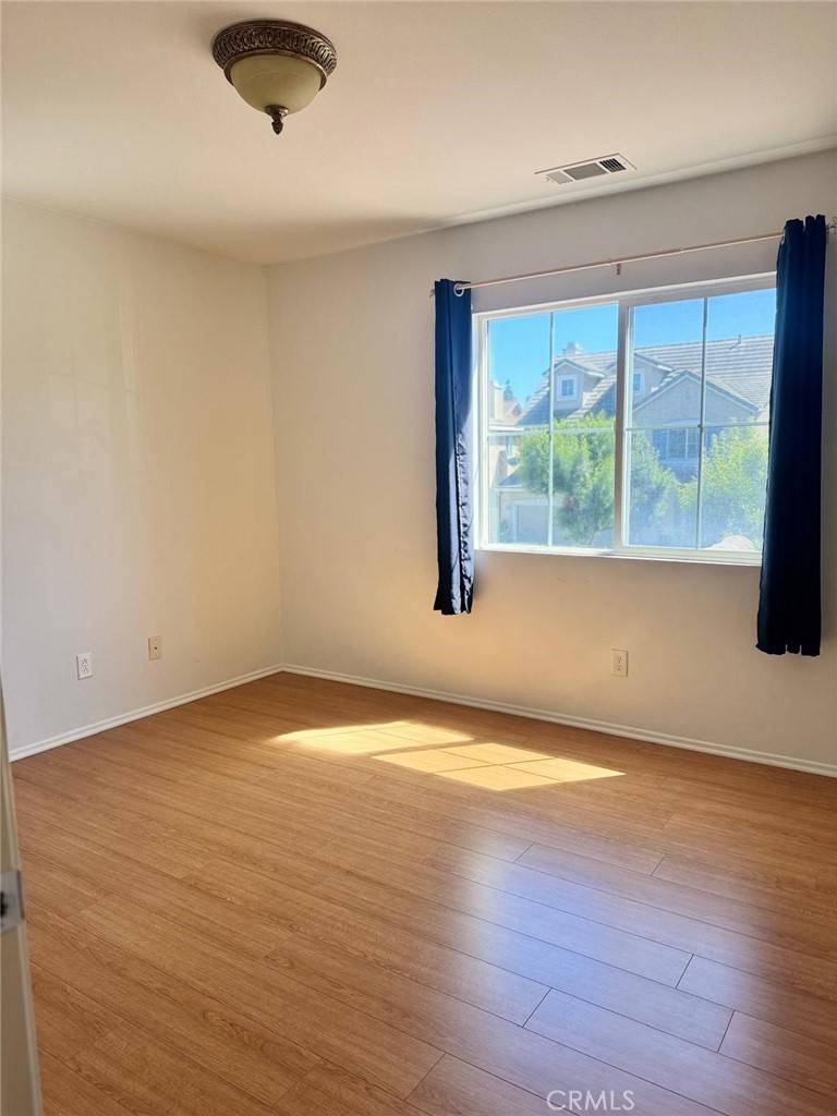 Irvine, CA 92602,11 Iron Springs